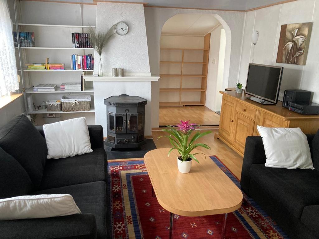 Schwone Diekhuusje - Vakantiewoning Aan De Noordzeekust Βίλα Schoondijke Εξωτερικό φωτογραφία