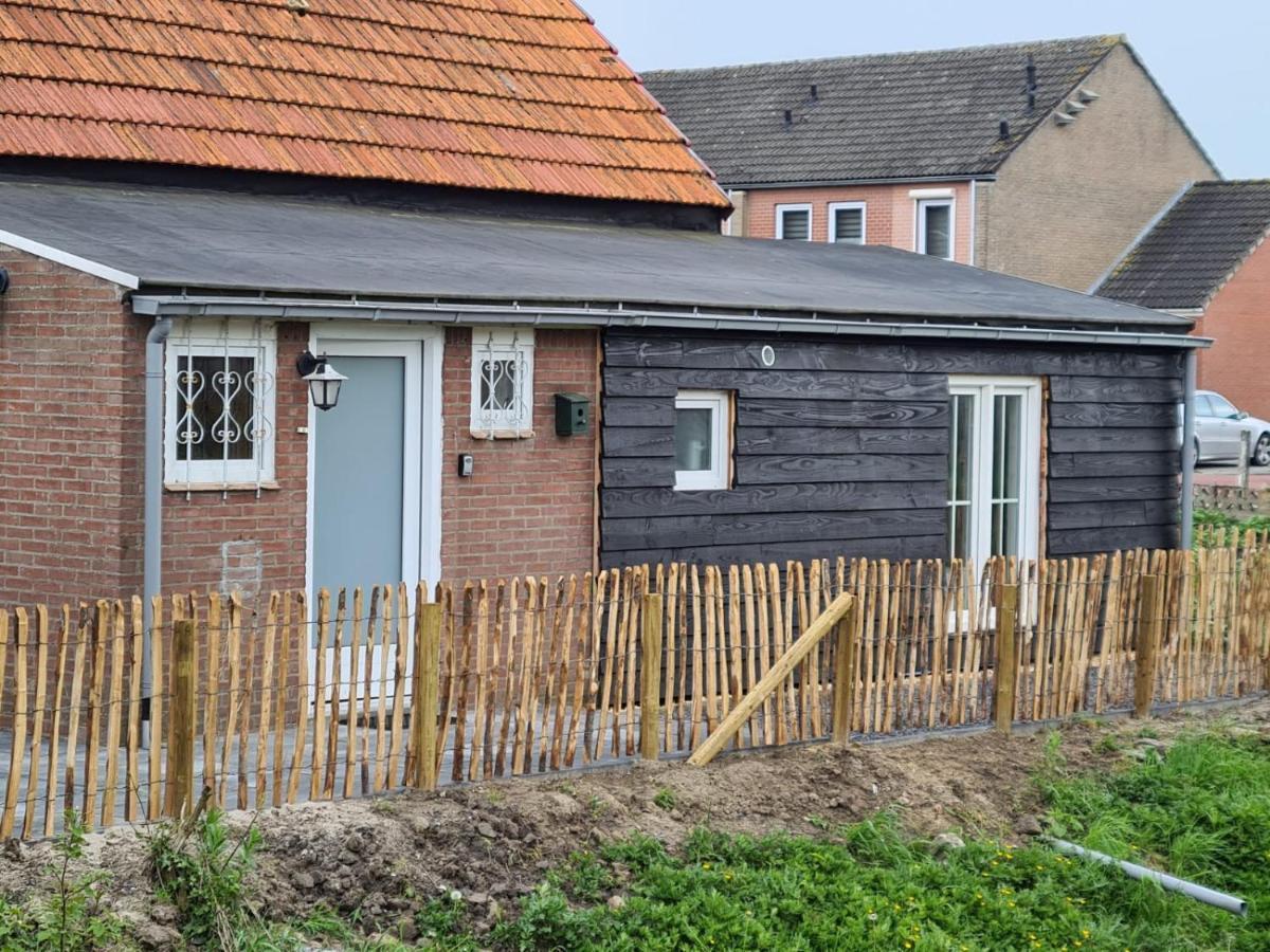 Schwone Diekhuusje - Vakantiewoning Aan De Noordzeekust Βίλα Schoondijke Εξωτερικό φωτογραφία