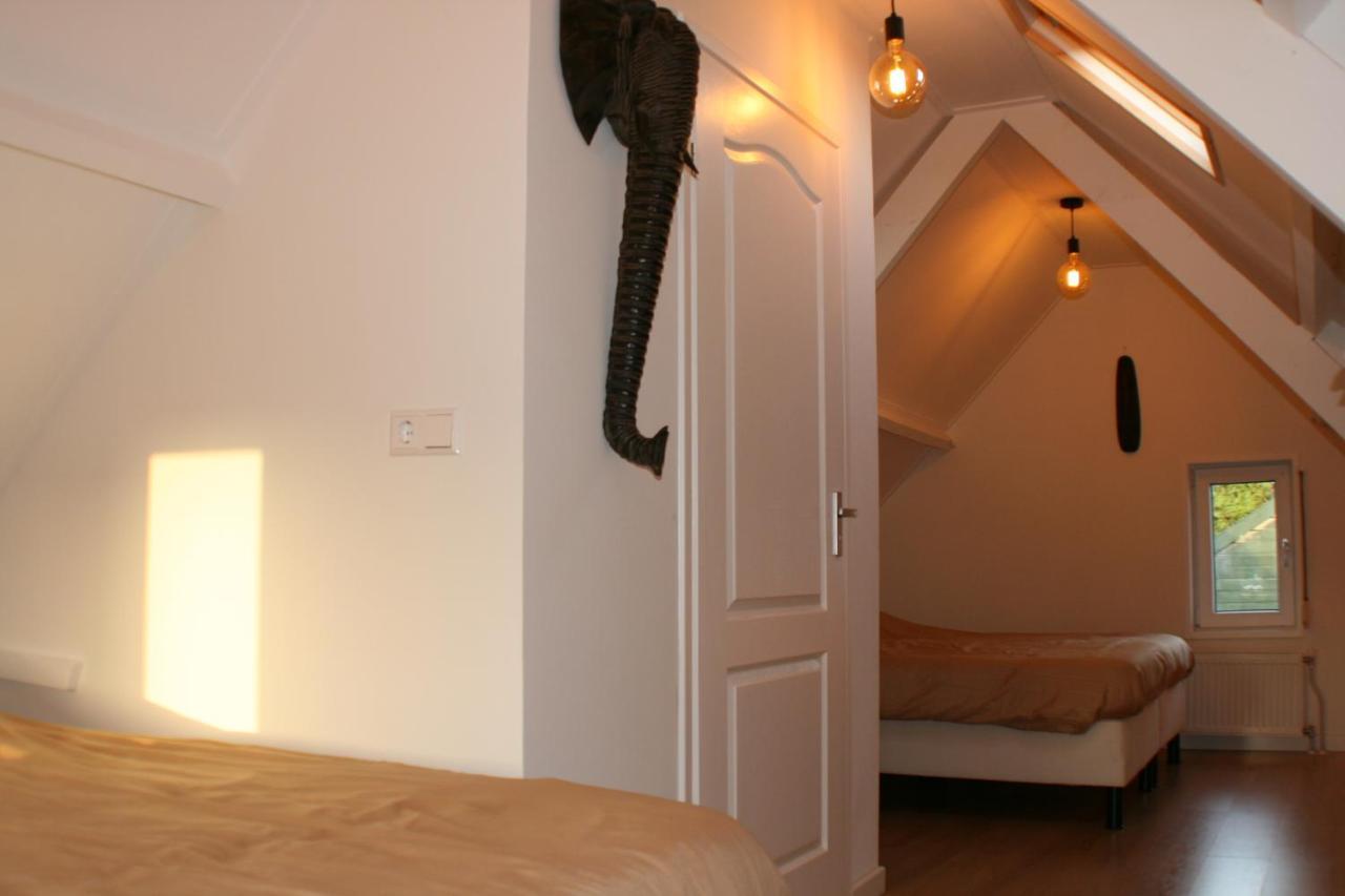 Schwone Diekhuusje - Vakantiewoning Aan De Noordzeekust Βίλα Schoondijke Εξωτερικό φωτογραφία
