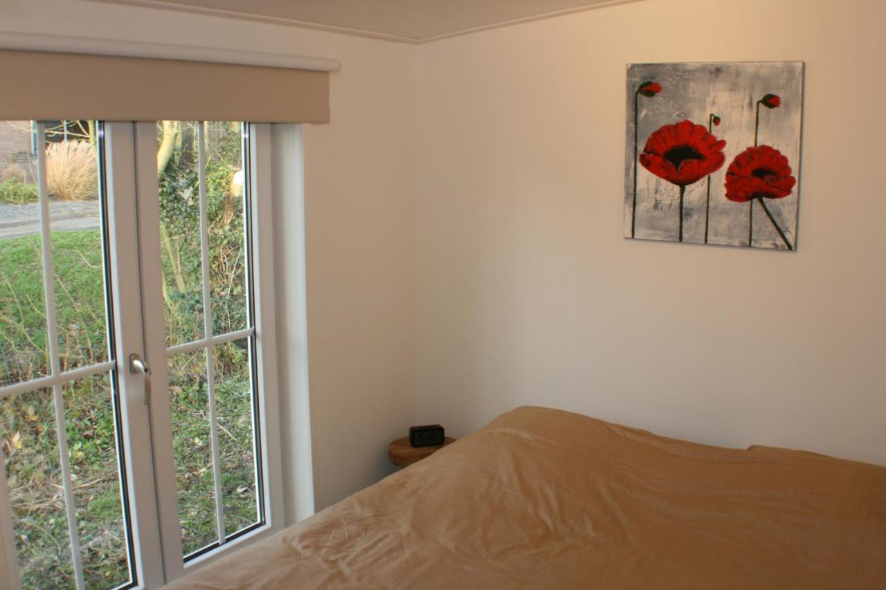 Schwone Diekhuusje - Vakantiewoning Aan De Noordzeekust Βίλα Schoondijke Εξωτερικό φωτογραφία